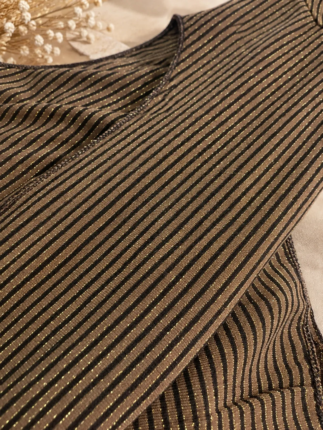 Top Fin Marron Rayé Fil Doré