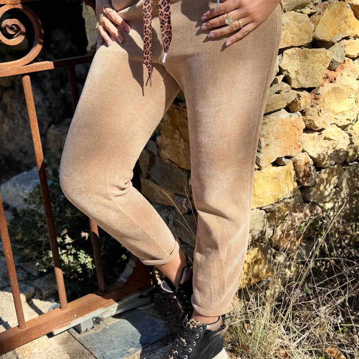 Jogging en velours côtelé – Beige & lien léopard 🐆 manon