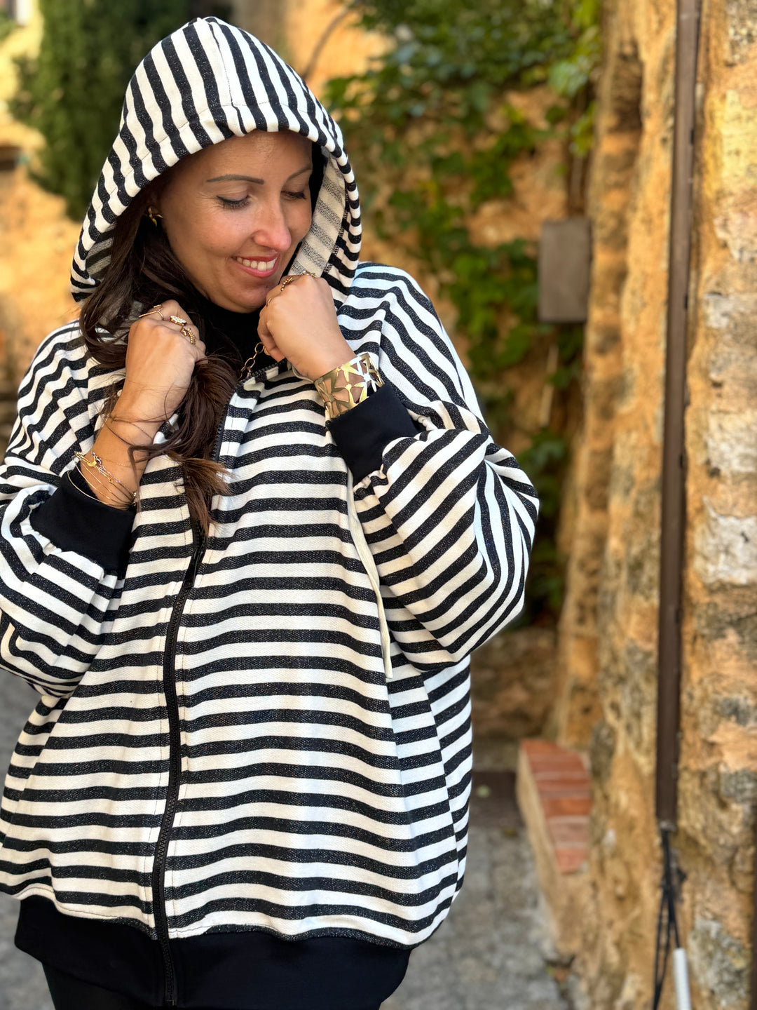 Gilet oversize rayé zippé à capuche Lola