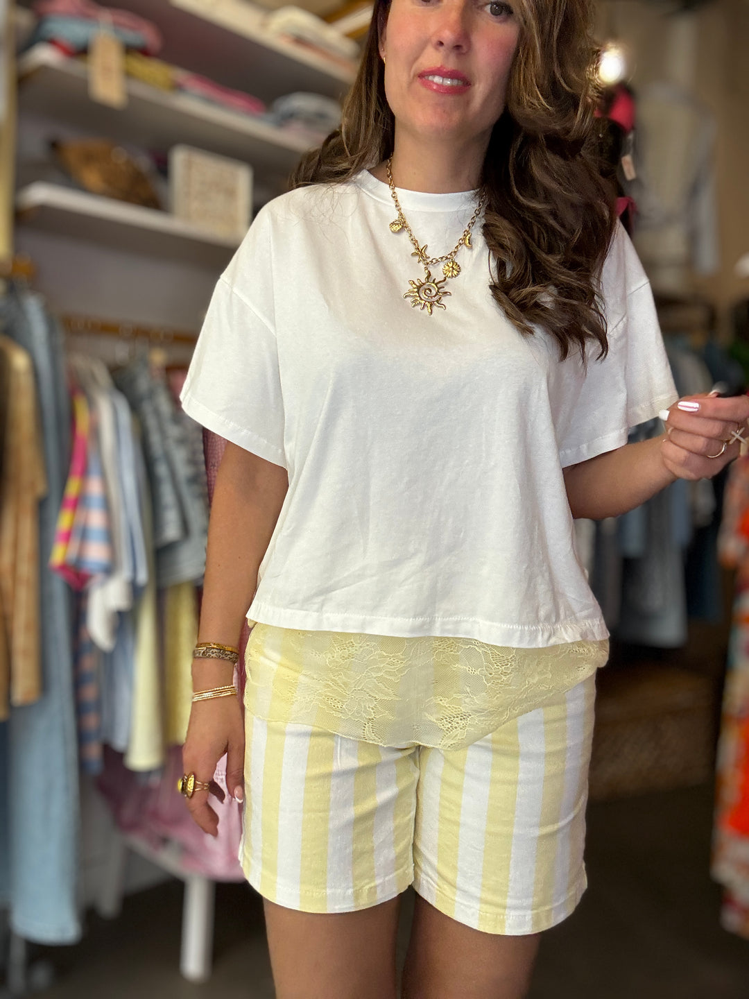 T-SHIRT JAUNE ET BLANC