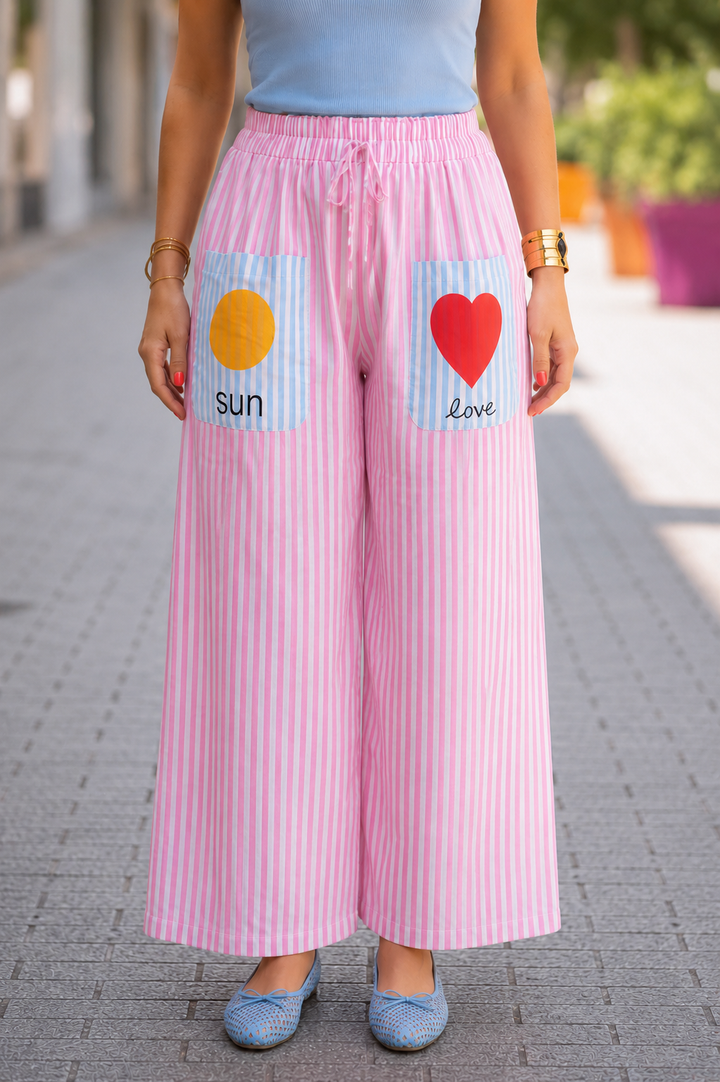 Pantalon large rayé avec poches imprimées